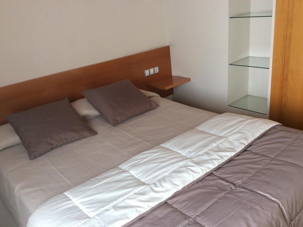 Hotel Viaurelia Montblanc Rum bild